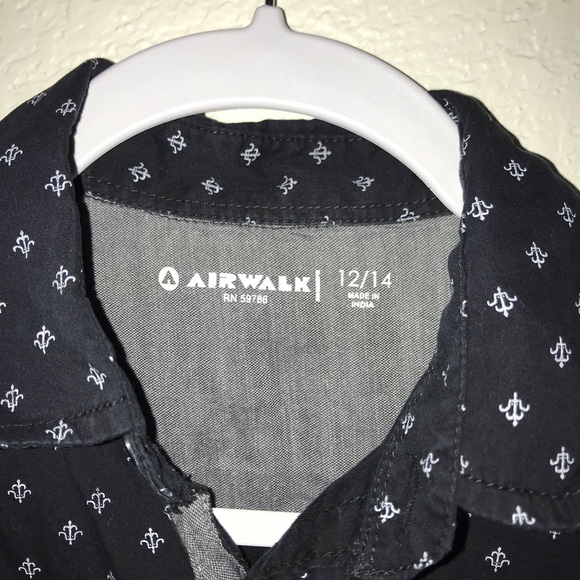 💥black boy shirt💥 - Picture 2 of 3